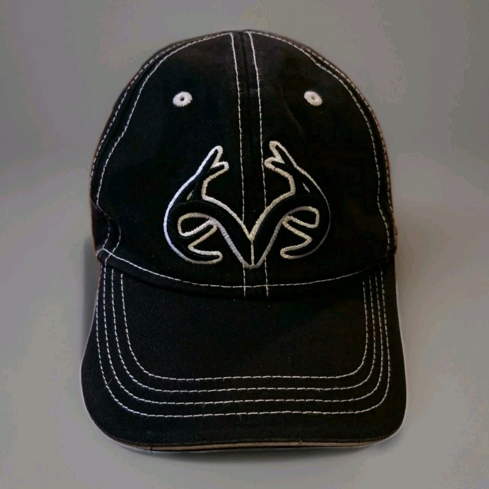 Paramount Outdoors Real Tree Mens Black Cap Adjustable Hook & Loop